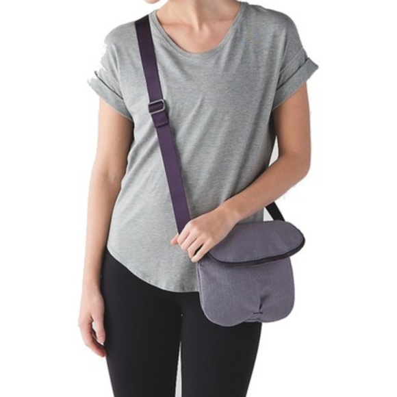 lululemon mini belt bag dimensions cross